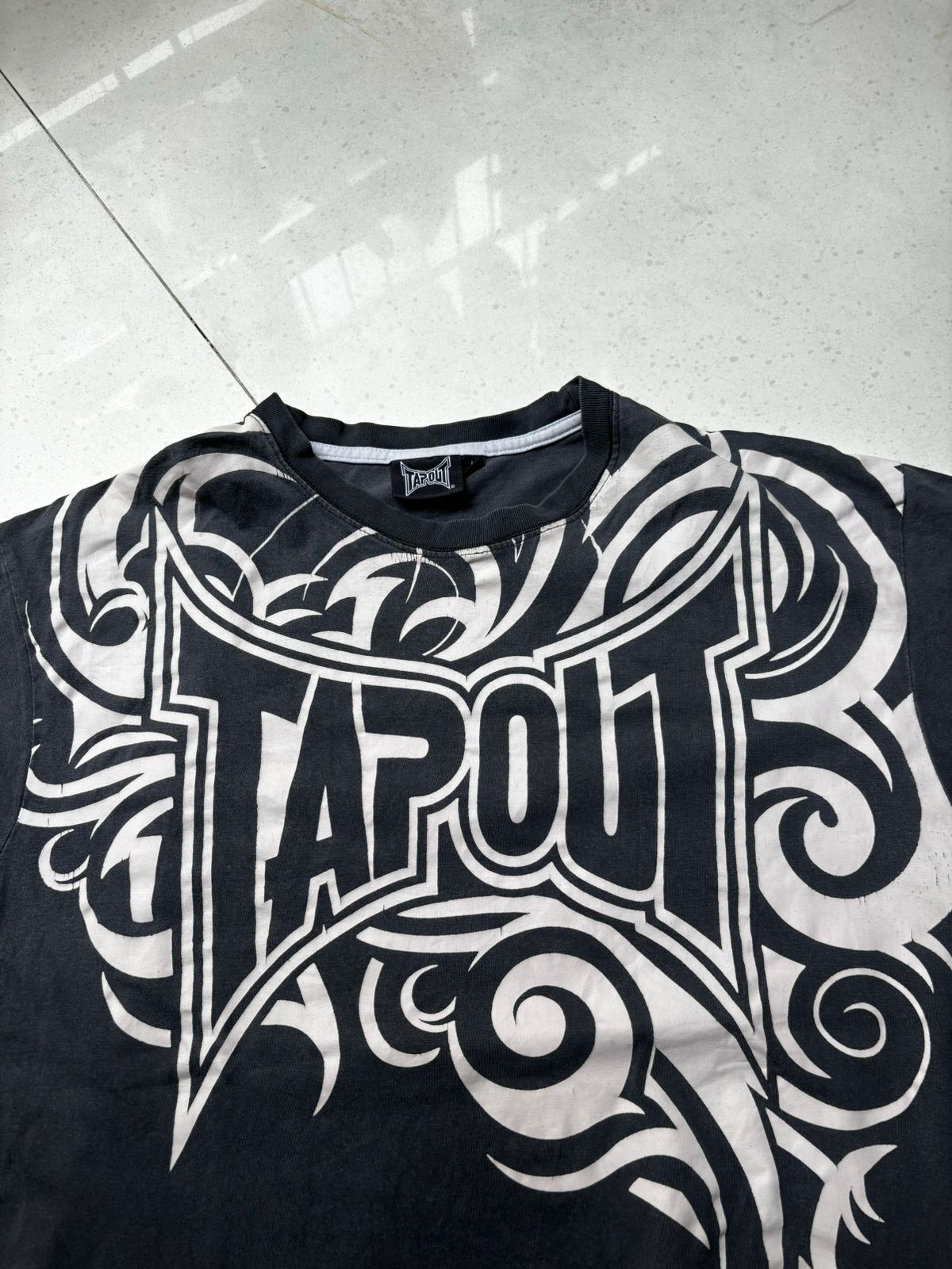 VINTAGE TAPOUT TSHIRT